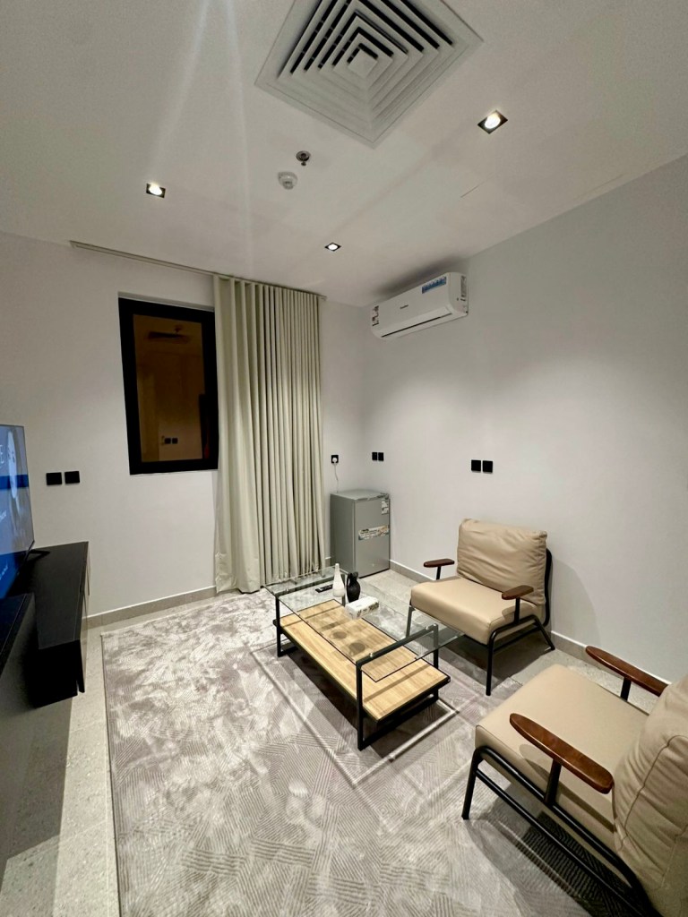 RK-6-1استديو بريميوم العارض